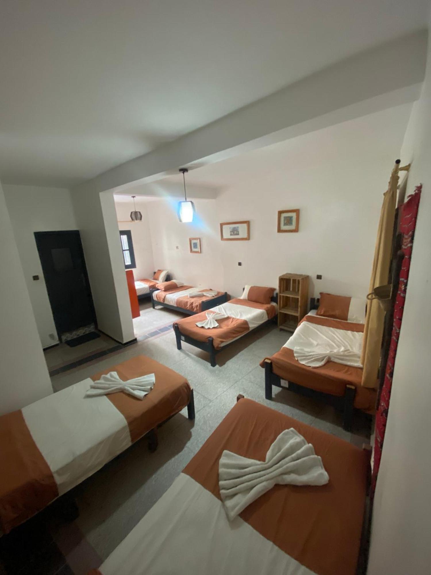 타가주트 Adventurekeys Surf Yoga Cowork B&B 외부 사진