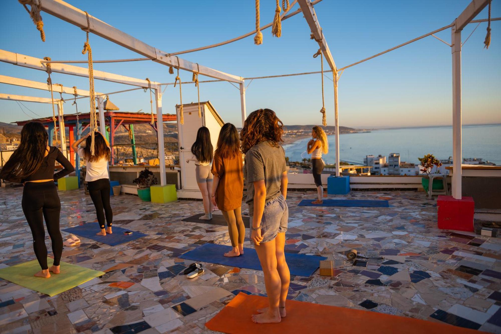 타가주트 Adventurekeys Surf Yoga Cowork B&B 외부 사진