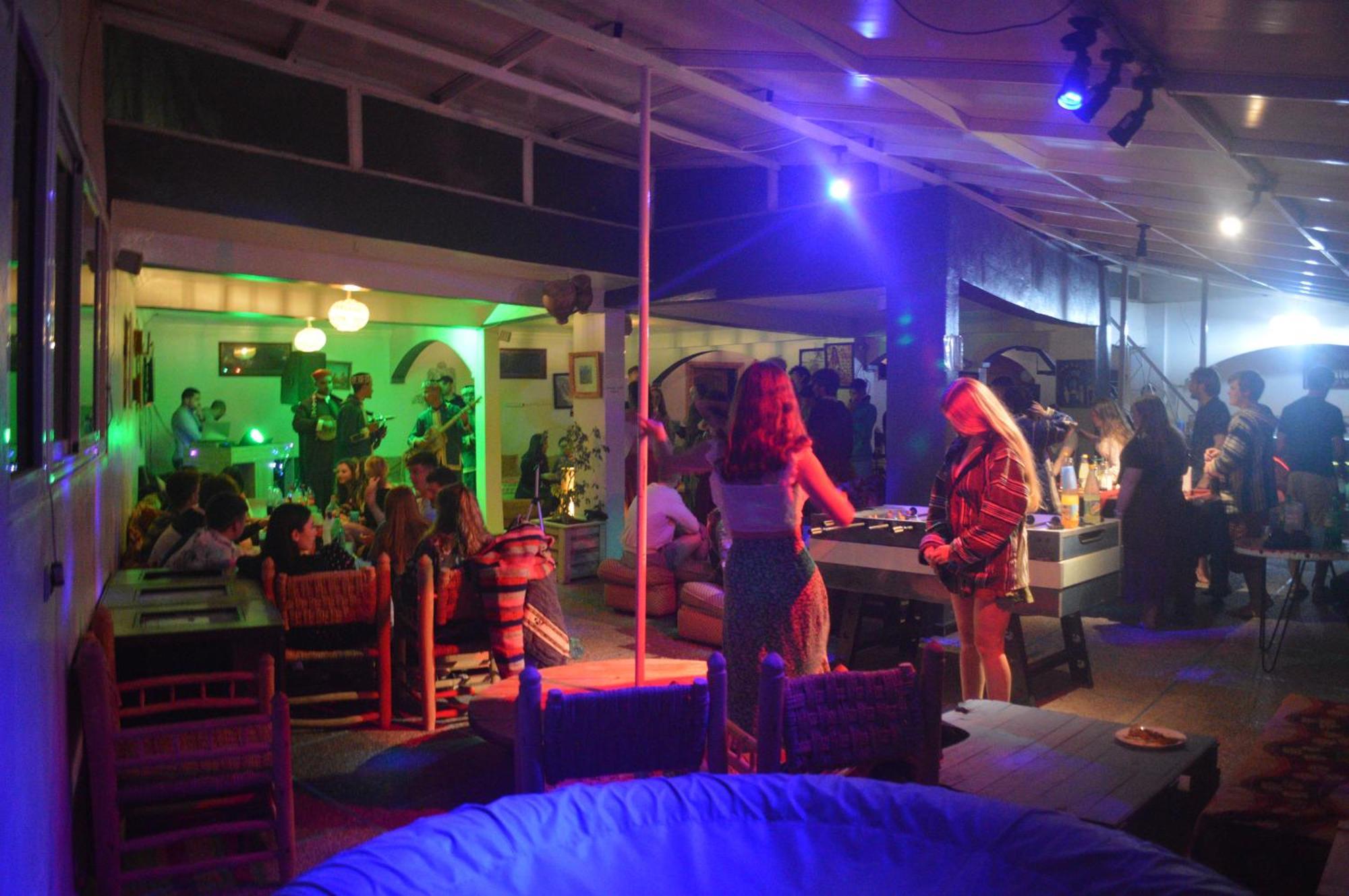 타가주트 Adventurekeys Surf Yoga Cowork B&B 외부 사진